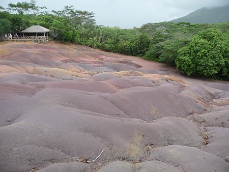 Kattints a k�pre a nagy�t�shoz

C�m:  H�t-sz�n�-f�ld - Mauritius.jpg
Megn�zt�k: 1050
M�ret:  206,9 KB
Azonos�t�:  12